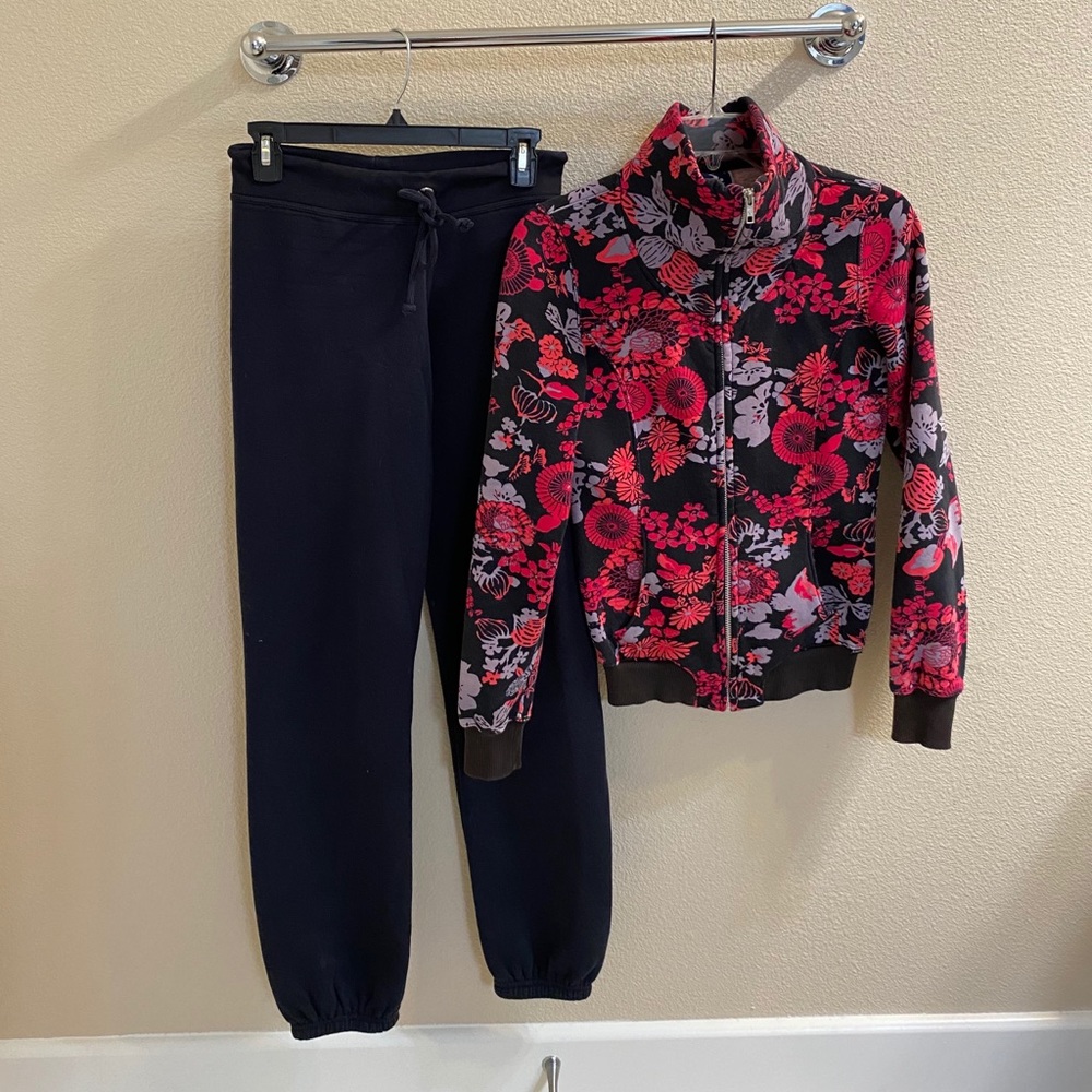 Fleece track suit